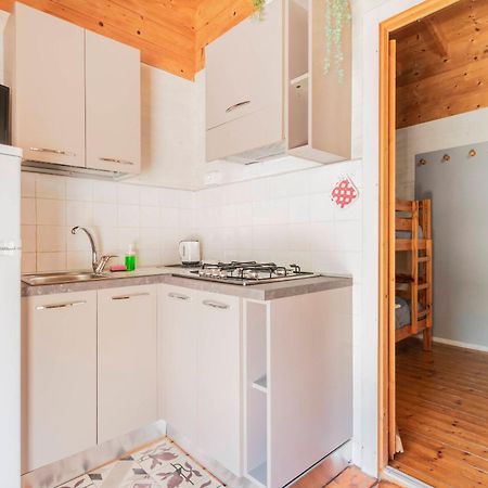 Camping Oasi Marina di Massa Ngoại thất bức ảnh